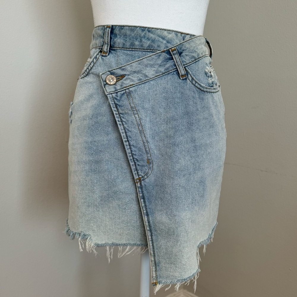 BDG Urban Outfitters Asymmetrical Denim Skirt in Great condition
